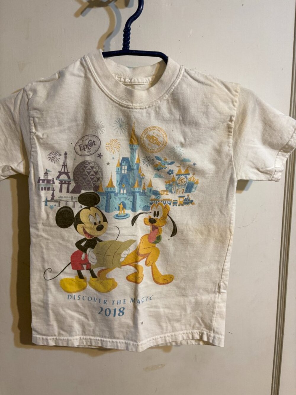 2018 Disney Parks discover the magic T-shirt boys Size4/5 White
